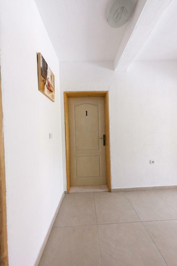 Kuca Bulajic Apartment Budva Bagian luar foto